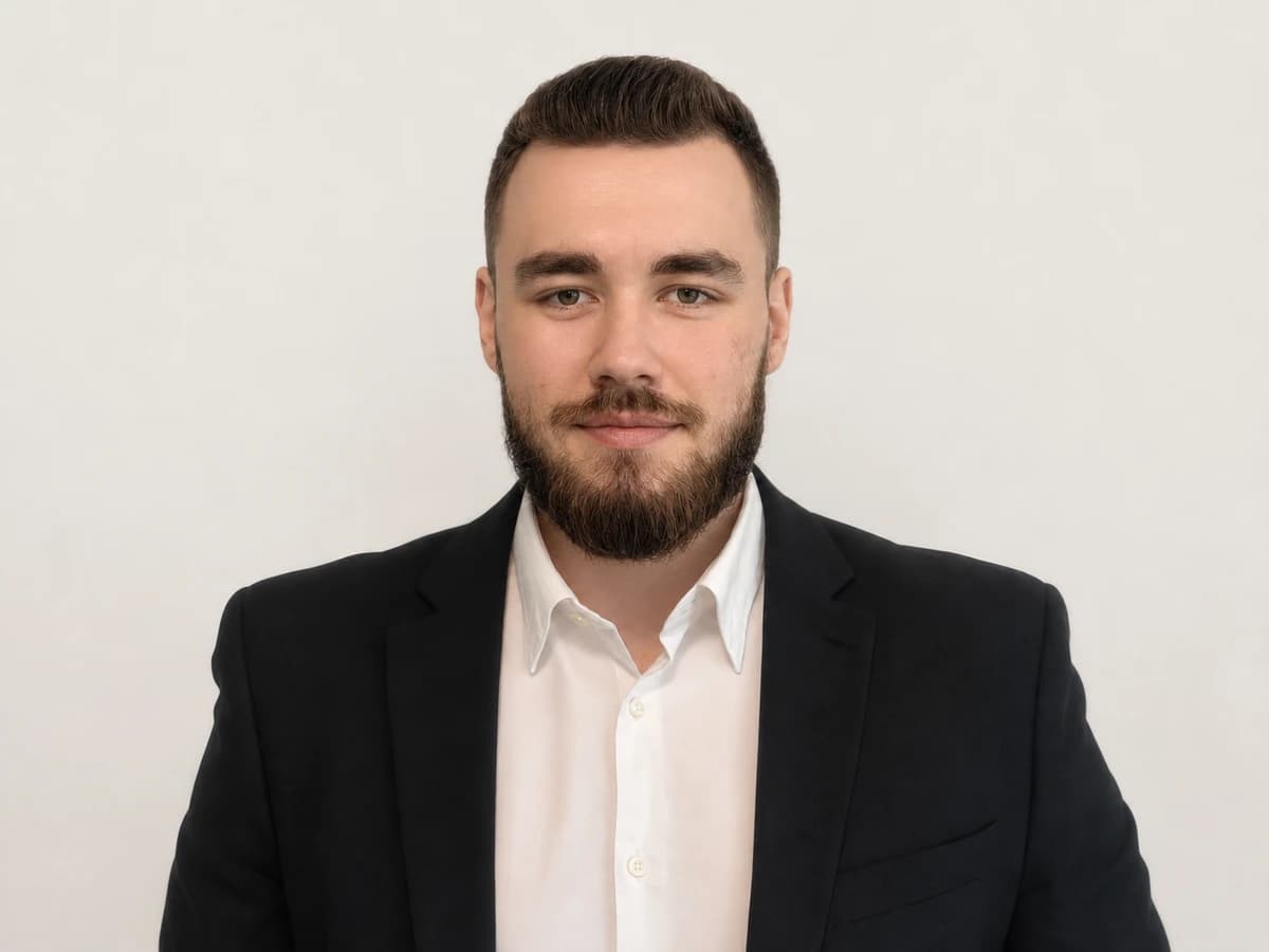 Віталій — AI, CRM та автоматизація